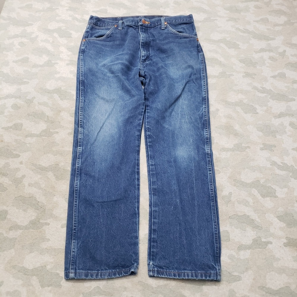 Wrangler 13MWZ Jeans Mens 36x30 Blue Pockets Denim Medium Wash Cowboy Cut